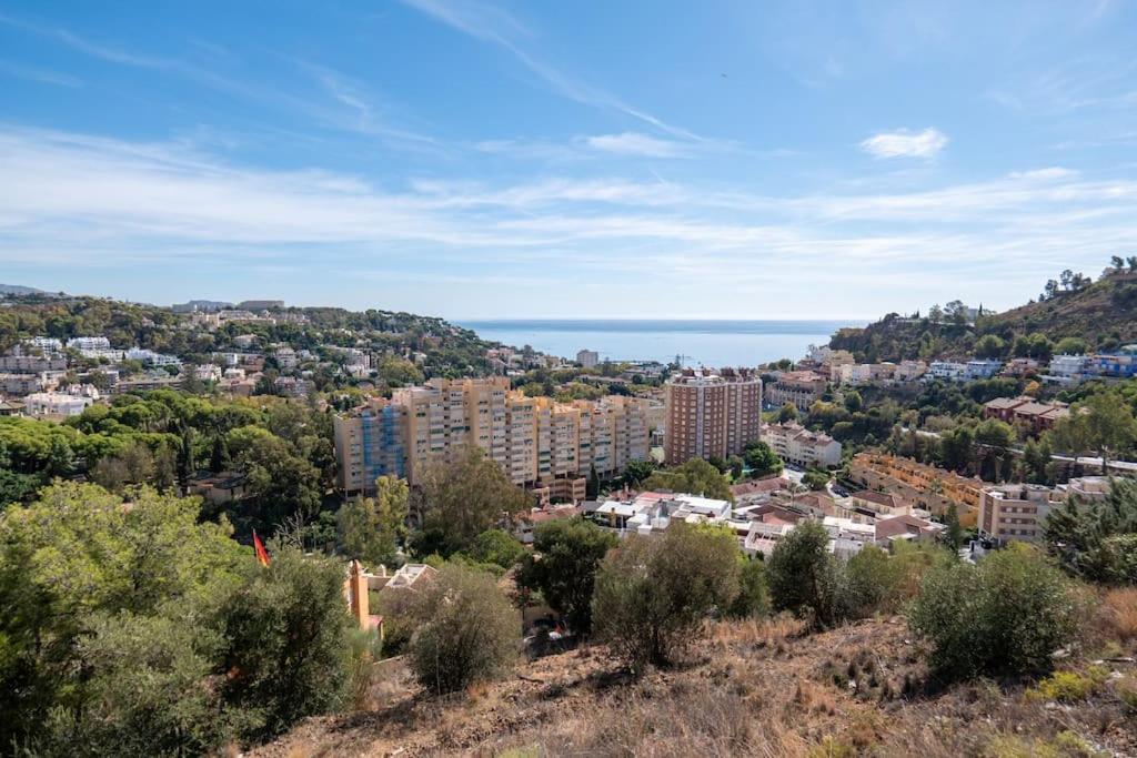 Loft Nuevo Con Vistas Al Mar Y Montana Apartment Malaga Exterior photo